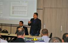 Laranjeiras - Prefeito Berto Silva reúne a imprensa e lança programa REFIS