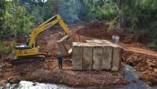Reserva do Iguaçu - Obras instala Galerias Pluviais no Assentamento Paineira e segue Recuperando Estradas Rurais