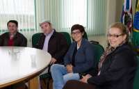 Pinh&atilde;o - Prefeito Dirceu recebe m&eacute;dica do Programa Mais M&eacute;dicos