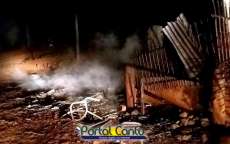 Guarania&ccedil;u - Defesa Civil &eacute; acionada para atender inc&ecirc;ndio em casa pr&oacute;ximo a BR 277