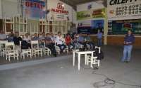 Laranjeiras - Palestra sobre inseminação artificial foi realizada na Sociedade Rural