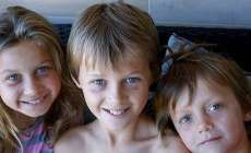 "Um inferno al&eacute;m do inferno": casal que perdeu tr&ecirc;s filhos no voo MH-17 divulga carta emocionante