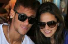 Neymar e Marquezine est&atilde;o proibidos de se declararem na web, diz jornal