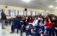 Pinh&atilde;o - ACIAP realizou palestra motivacional nesta sexta dia 14
