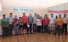 Rio Bonito - Seab em parceria com Agricultura e Cacia entregam 300 sacos de milhos para fam&iacute;lias no Arapongas