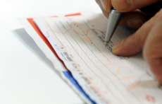 Taxa de juros do cheque especial bate novo recorde: 321,1% ao ano