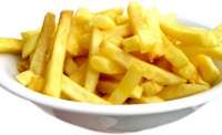 Homem come toda a batata frita do jantar e é esfaqueado pela namorada