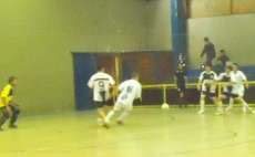 Reserva do Igua&ccedil;u e Pinh&atilde;o garantem vaga na semifinal do Abert&atilde;o de Futsal em Guarapuava.