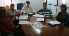 Laranjeiras - Comissão de Educação, Saúde e Assistência Social se reuniram na manhã desta terça, dia 24, onde estiveram tratando sobre Projeto de lei 15/2005