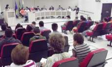 Guarania&ccedil;u - Vereadores de Guarania&ccedil;u aprovam tr&ecirc;s projetos e nove indica&ccedil;&otilde;es em reuni&atilde;o
