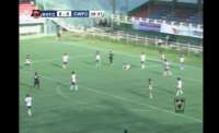 Na Índia, jogador de 23 anos morre após comemorar gol com pirueta. Assista