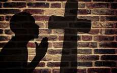 Segundo estudo, pessoas que assistem a muita pornografia tornam-se mais religiosas
