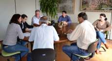 Tr&ecirc;s Barras - Secretaria de Agricultura recebe visita do Conselho de Desenvolvimento da Cantuquirigua&ccedil;u