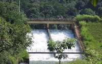 Menina de 13 anos é estuprada e sobrevive após ser jogada de barragem em São Paulo