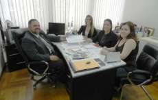 Laranjeiras - Prefeita Sirlene obtém na Sedu liberação de R$ 2 milhões para obras de pavimentação e recape