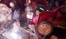 Colis&atilde;o entre dois carros deixa um morto e tr&ecirc;s feridos em Pitanga
