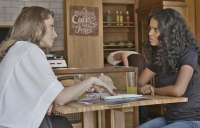 'Malha&ccedil;&atilde;o': Tita d&aacute; dinheiro para Joana e manda ela sumir do mapa