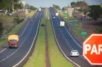 Construções de viadutos interditam a BR-277, em Cascavel e Guarapuava