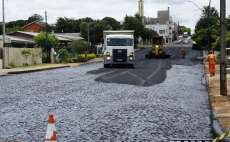 Laranjeiras - Projeto &quot;Tapete Preto&quot; continua realizando obras