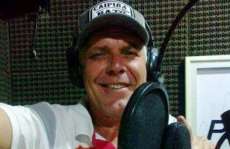 Locutor de r&aacute;dio &eacute; encontrado morto dentro de casa