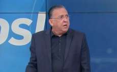 Galv&atilde;o esbraveja e critica Fifa por n&atilde;o reconhecer Mundiais