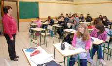 Governo do Paran&aacute; paga reajustes, promo&ccedil;&otilde;es e progress&otilde;es para a educa&ccedil;&atilde;o