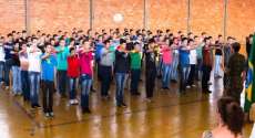 Guarania&ccedil;u - Jovens dispensados do Servi&ccedil;o Militar realizaram Juramento &agrave; Bandeira