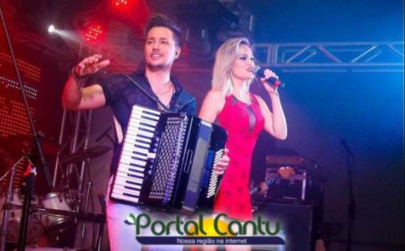 Pinhão - Adson e Alana no Espaço Kallabary - 14.12.15