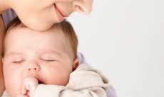 Pediatra esclarece d&uacute;vidas de mam&atilde;es de primeira viagem