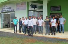 Cand&oacute;i - Prefeito inaugura Sala do Empreendedor e destaca facilidades para formaliza&ccedil;&atilde;o