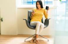 Trabalhar sentada pode alterar o formato do corpo