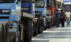 Greve dos caminhoneiros causa preju&iacute;zo de R$ 10 milh&otilde;es/dia no Paran&aacute;