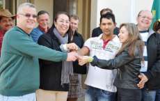 Laranjeiras - Prefeitura entrega casas populares e leva moradia digna e de qualidade a famílias do interior