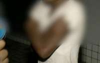 Homem embriaga companheira e tenta abusar de enteado de 12 anos