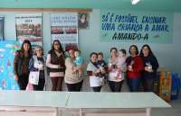 Laranjeiras - Administração Municipal presenteia professores