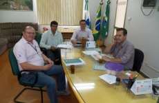 Rio Bonito - Chefe da Cohapar, Escrit&oacute;rio Regional, visita Prefeitura e apresenta proposta habitacional