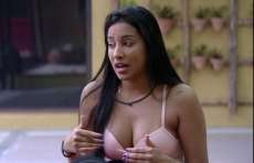 No BBB, Talita pede p&iacute;lula novamente e &eacute; aconselhada a fazer teste de gravidez