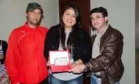 Pinh&atilde;o - Atleta pinh&atilde;oense recebe homenagem da secretaria de esportes