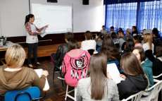 Escolas do Paran&aacute; revisam conte&uacute;dos que ser&atilde;o exigidos nas provas do Enem