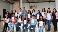 Pinh&atilde;o - Prefeitura prestigia entrega de certificados para alunos da Funda&ccedil;&atilde;o Foco de Luz