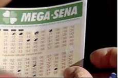 Paran&aacute; - Pr&ecirc;mio da Mega-Sena desprezado por ganhador vai financiar faculdade de 500 alunos