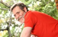 Ator de "Avenida Brasil" confirma ser bissexual