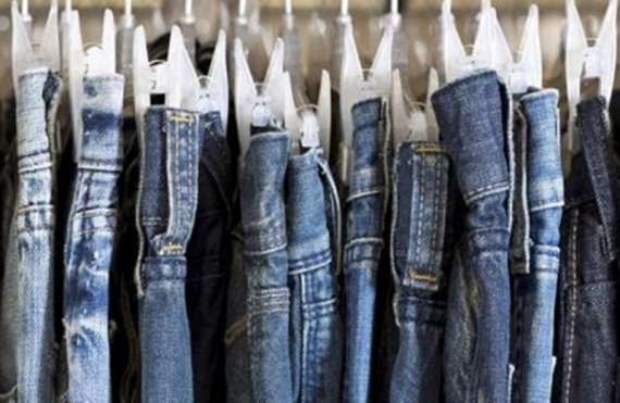 Modelo da calça jeans pode influenciar muito na silhueta. Confira!