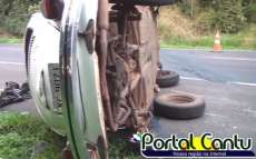 Guarania&ccedil;u - Fusca capota na BR 277