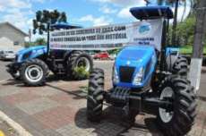 Laranjeiras - Governo Municipal entrega três tratores e fomenta a produção agrícola em mais de 100 propriedades
