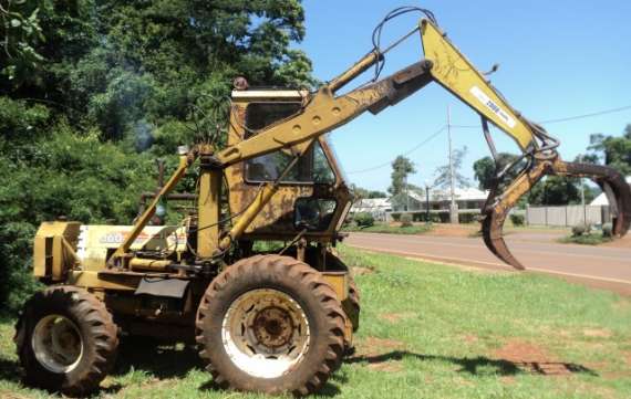 Guaraniaçu - Vende-se trator florestal