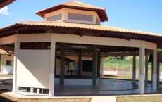 Nova Laranjeiras - Escola ind&iacute;gena custou ao governo do Paran&aacute; R$ 1.042.000,00