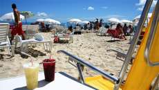 Fuja de oito erros que fazem voc&ecirc; 'pagar mico' na praia. Confira!