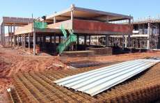 Hospital Regional de Guarapuava est&aacute; com quase 17% da obra executada