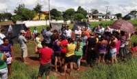 Dia em que a prefeita Sirlene se reuniu com ivnasores